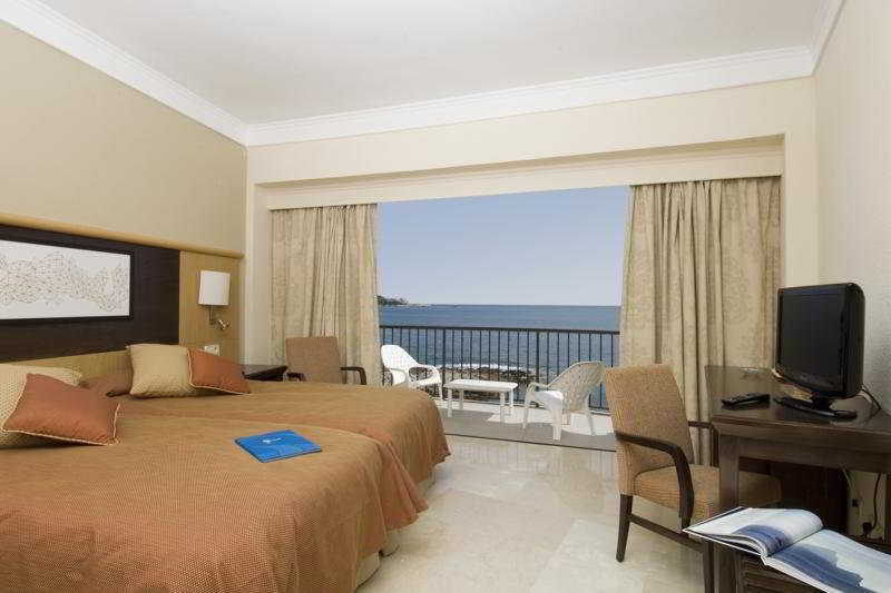 เซนซิมาร์ อาไกวต์ รีสอร์ต แอนด์ สปา - ผู้ใหญ่เท่านั้น Hotel ฟอนต์ เด ซากาลา ภายนอก รูปภาพ